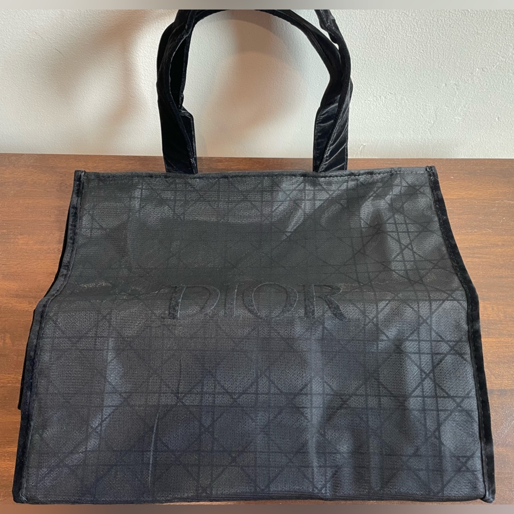 !!NEW!!  Dior Beauty Black Mesh Tote - So Giftable!! - Picture 2 of 5